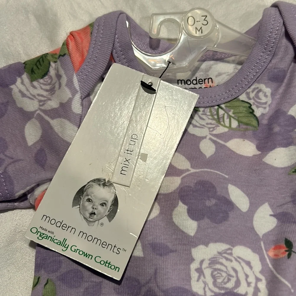 Brand new Gerber‎ organic onesie 👶🏼